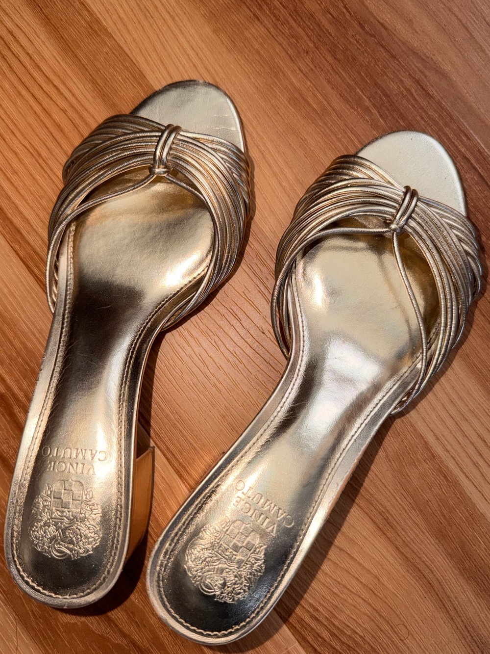 Vince Camuto Metallic Gold Knotted Slide Sandals⭐️